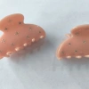 Classic diamond acrylic hair clips, high-end and exquisite sheet grabbers, trendy and fashionable new grabbers Application Scenario